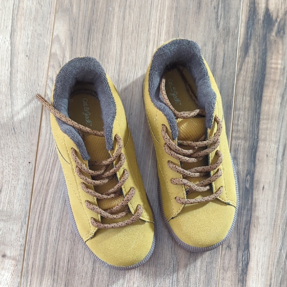 Cat And Jack Kids Lace Up Shoes Harvest Yellow/Gold Kids Size 11.